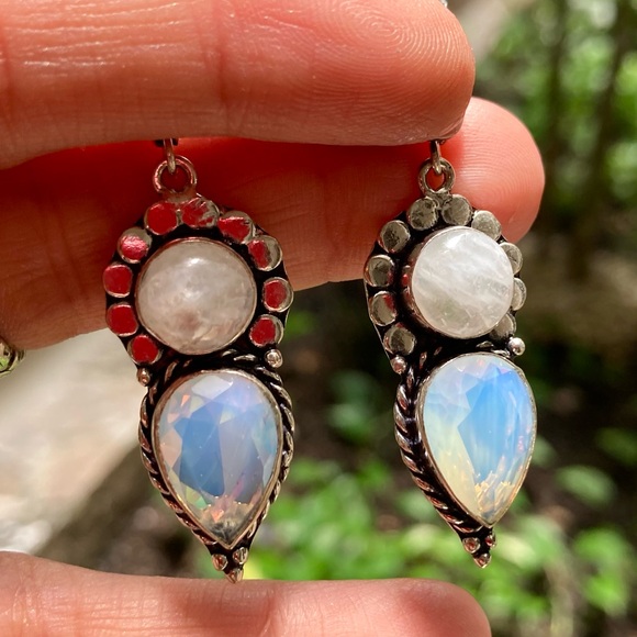925 sterling silver Overlay moonstones & iridescent opalite dangly boho earrings - Picture 6 of 12